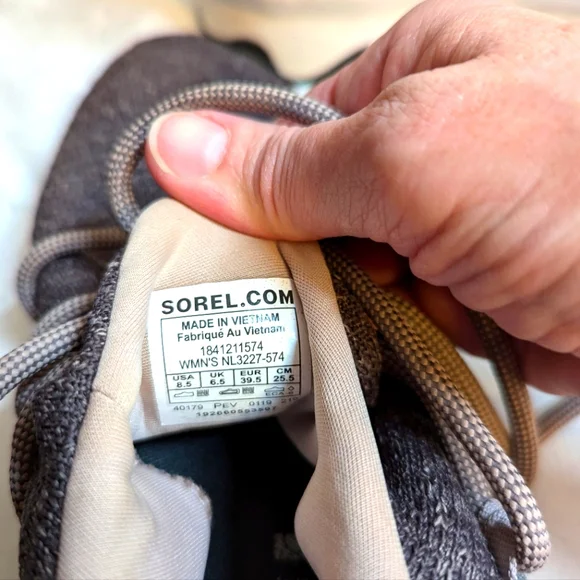 Woman's Sorel KINETIC Sneakers Size 8.5 - Picture 10 of 12